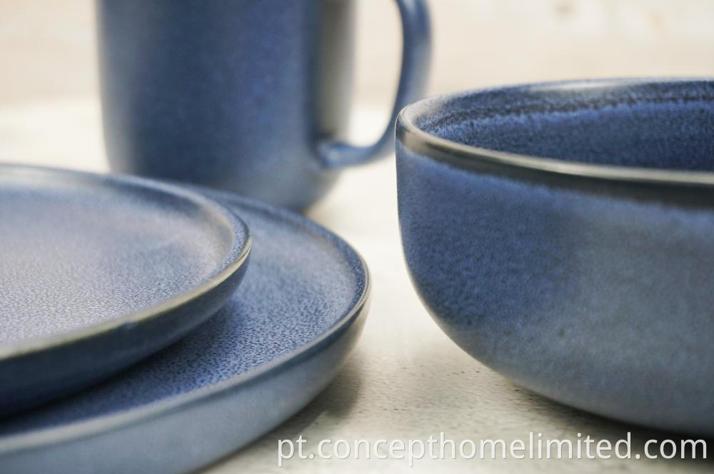 Reactive Glazed Stoneware Dinner Set In Dark Blue Matt Finished Ch22067 G07 2